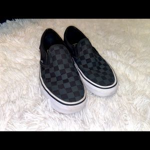 ALL Black Checkered Vans size 6